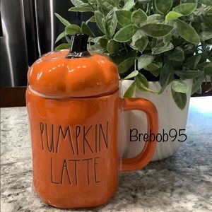 Rae Dunn PUMPKIN LATTE Mug with topper
